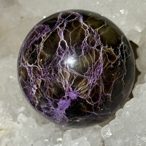 Sphère Stichtite avec Serpentine