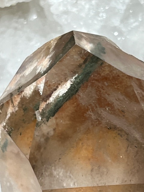 Pointe Citrine Naturelle / Chaman(Lodolite)avec chlorite