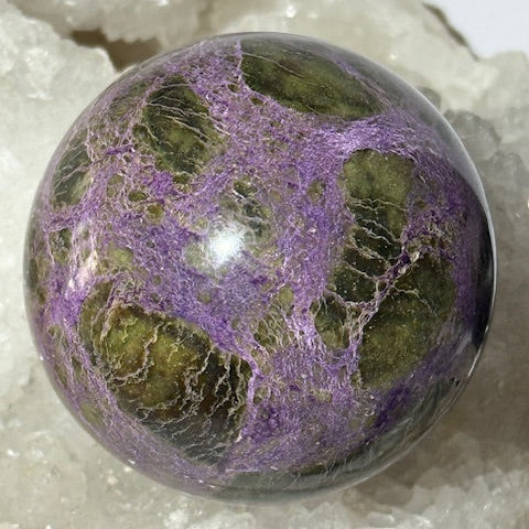 SPHERE Stichtite avec Serpentine