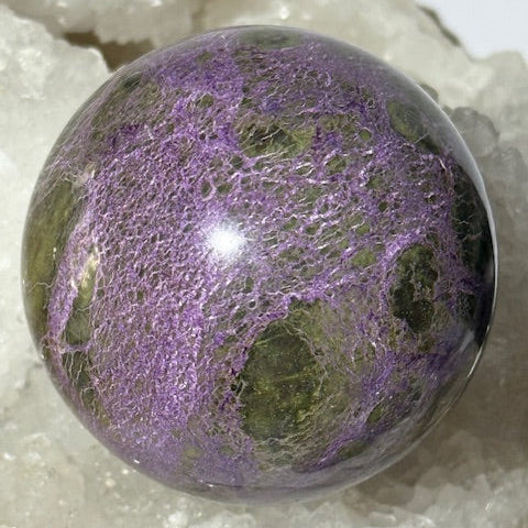 SPHERE Stichtite avec Serpentine