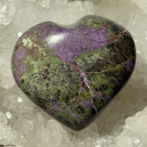 Coeur Stichtite avec Serpentine
