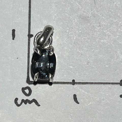 Pendentif Spinelle Noir (Monture Argent)