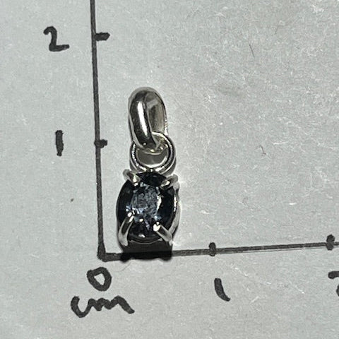 Pendentif Spinelle Noir (Monture Argent)