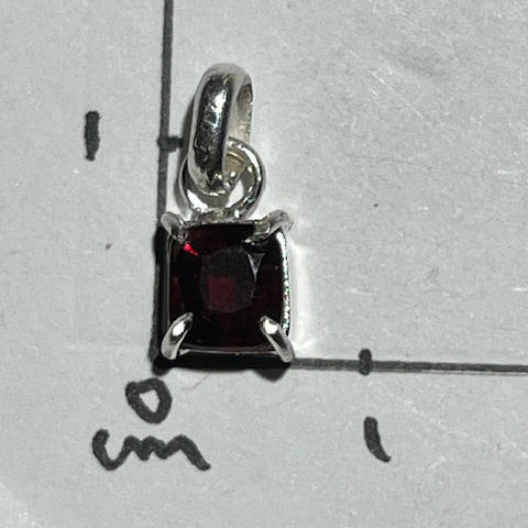 Pendentif Spinelle Rouge 