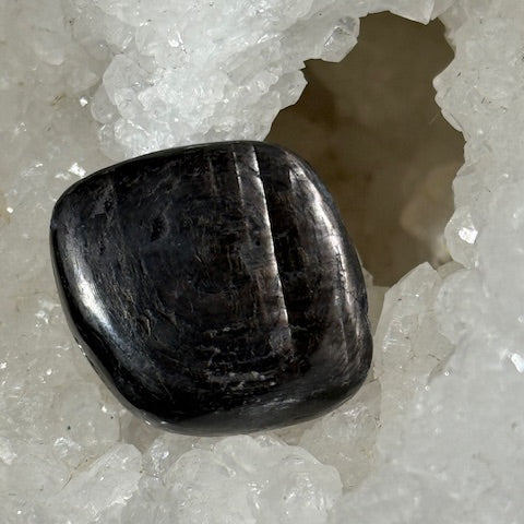 Hypersthène oasis de cristal