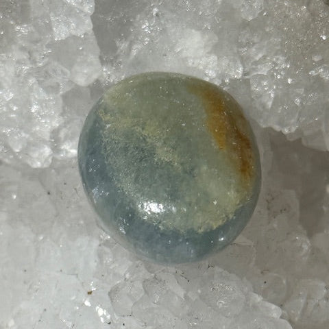 Calcite Aquatine Lémurienne  Oasis de cristal