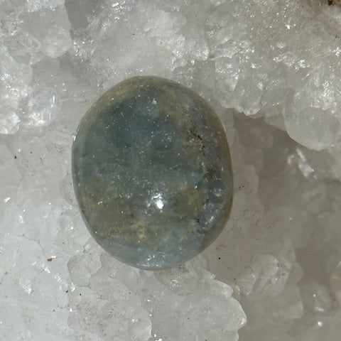 Calcite Aquatine Lémurienne  Oasis de cristal