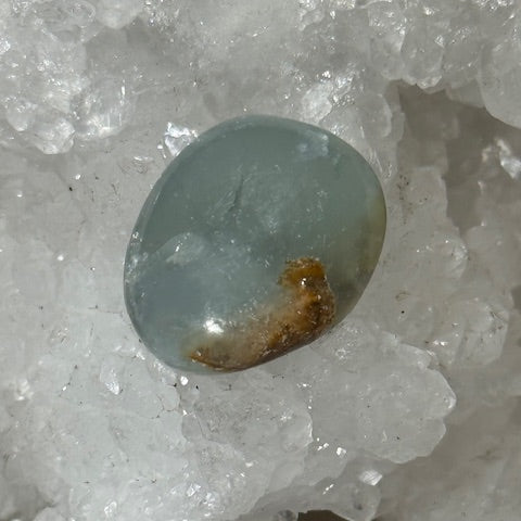 Calcite Aquatine Lémurienne  Oasis de cristal