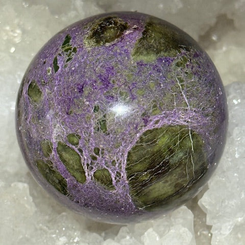 Sphère Stichtite avec Serpentine