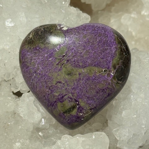 Coeur Stichtite avec Serpentine