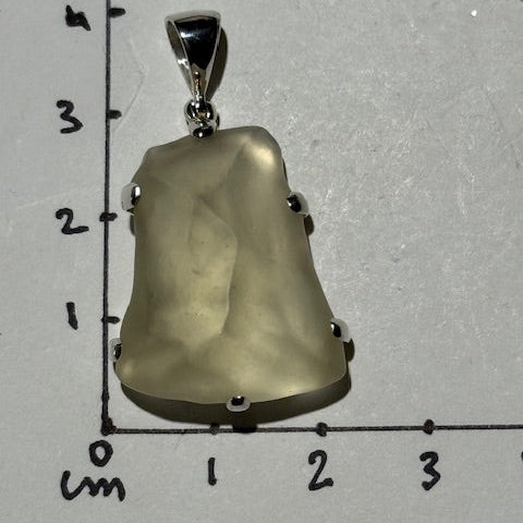 Pendentif Tectite Dorée  (Verre Libyque)