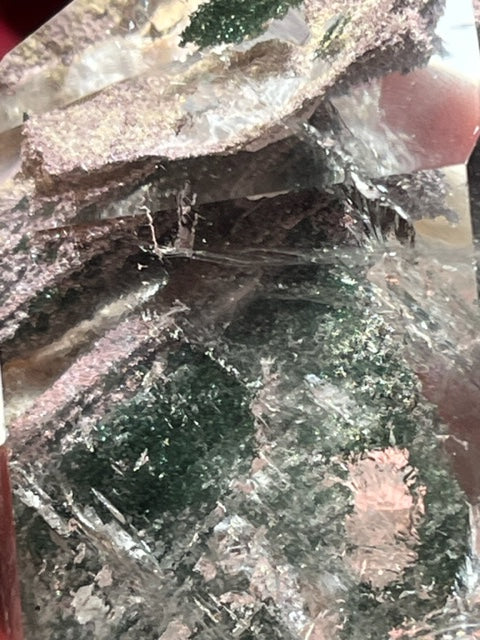 SPÉCIMEN RARE Cristal du Temple du Coeur/ DOW Quartz Chlorite/Chaman (Lodolite