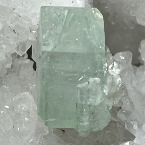 Apophyllite verte