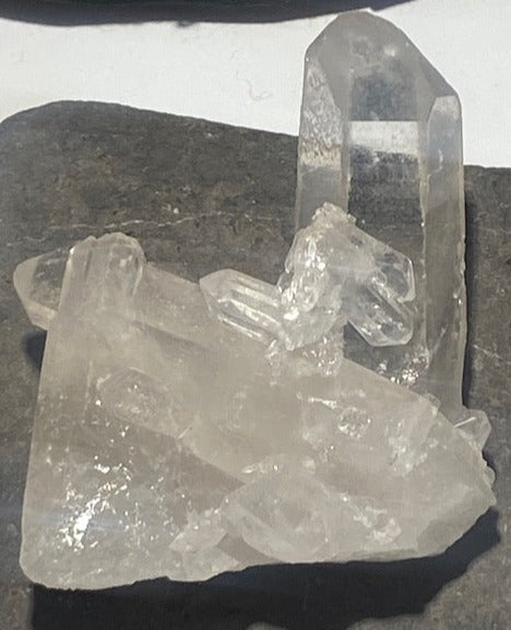 CrystalDecoration Grappe de cristaux naturels Cristal de quartz clair  Pierres de roche et cristaux ReikiSpecimen Décoration d'intérieur Cadeaux  Décoration d'intérieur Cristal ( Color : Green , Size : : Cuisine  et Maison