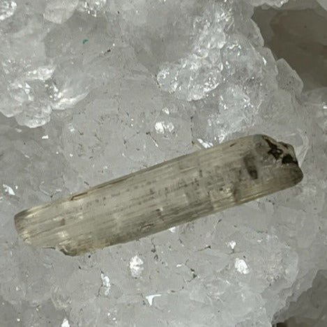 Oasis de cristal Scapolite