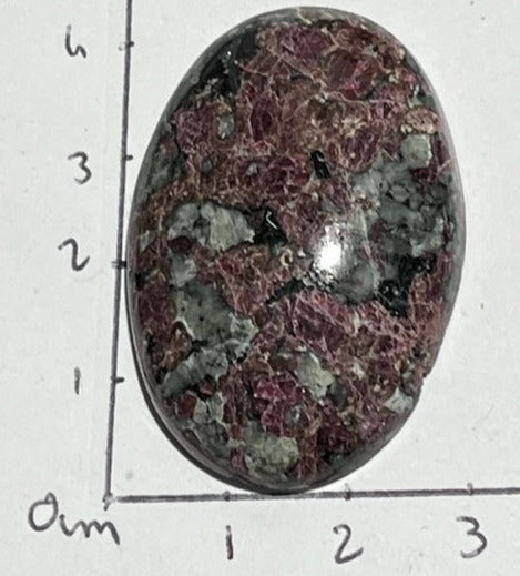 Eudialyte Grade A (Russie)