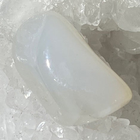 Agate Blanche Opalisée