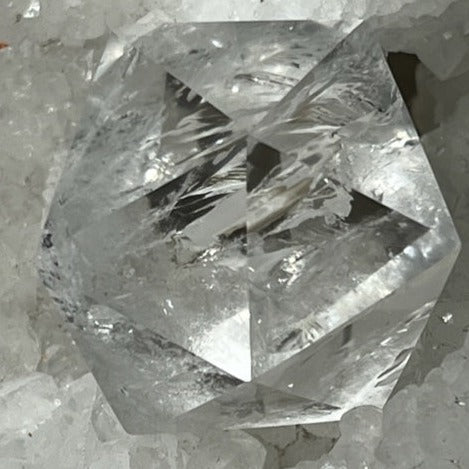 Icosaèdre en Quartz Lémurien