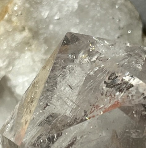 Icosaèdre en Quartz Lémurien